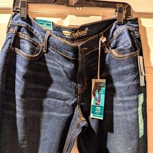 New with tags, Old Navy boyfriend skinny ankle jeans size 12